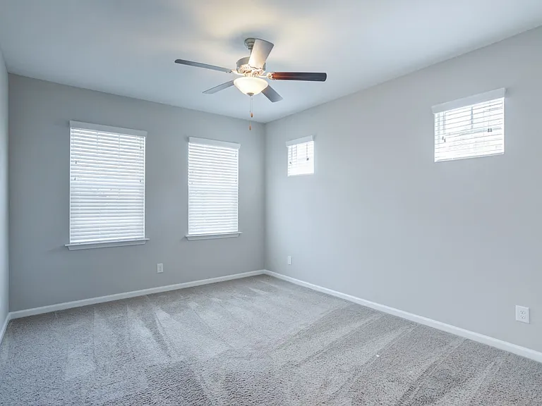 The Retreat at Arden Village Apartments — Photo 35