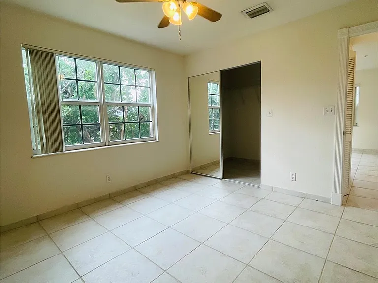 2605 Bay Dr — Photo 18