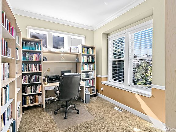 Main Floor: Office/Den