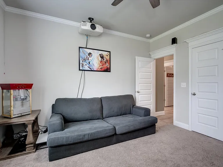 707 Navan Ln — Photo 18
