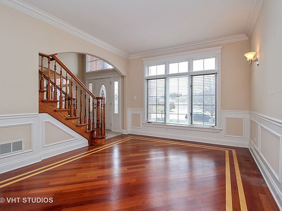 2nd image of 22540 Parkview Ln