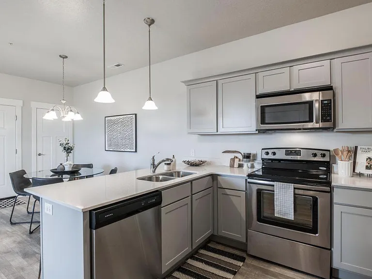 13006 S Keegan Dr — Photo 9
