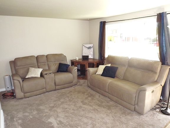 5th image of 365 Kenwood Cir
