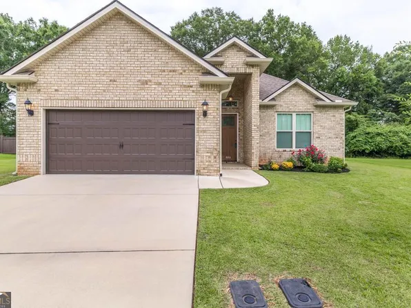 504 Clifton Rd, Perry, GA 31069