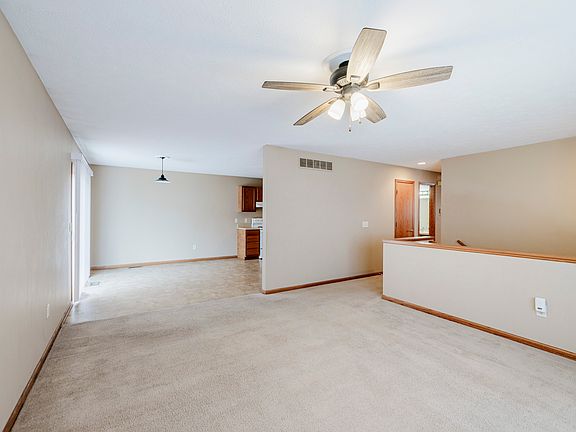 4th image of 8621 Lexington Ave