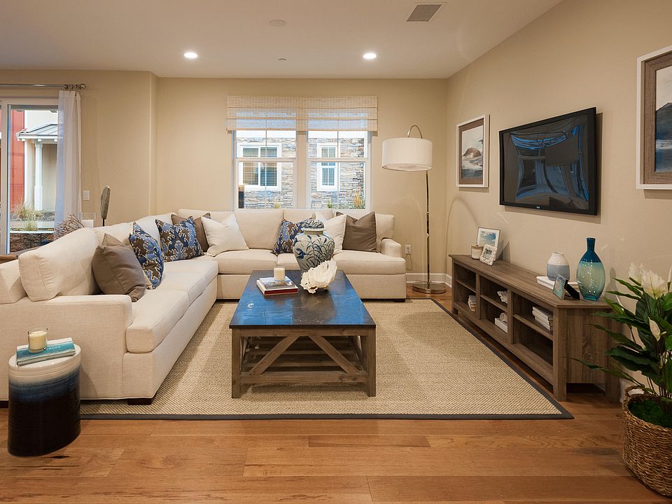 1st image of 519 Sertoma Way Unit 121