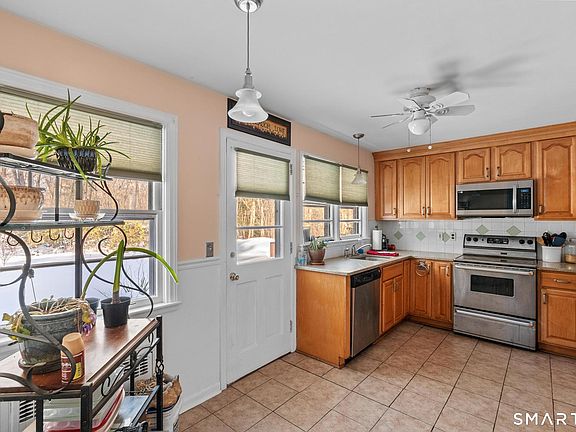 2nd image of 10 Staeth Road