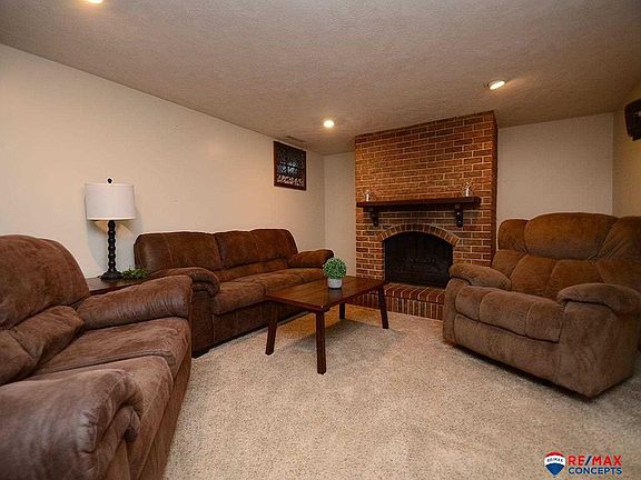 2nd image of 7140 Garland St
