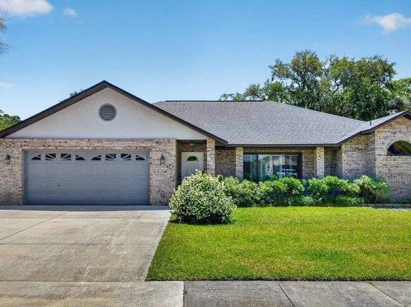 905 Oetter Dr, South Daytona, FL 32119