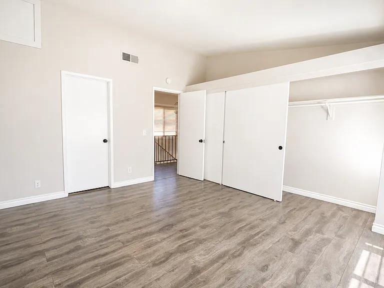 1112 S Cypress Ave #30 — Photo 10