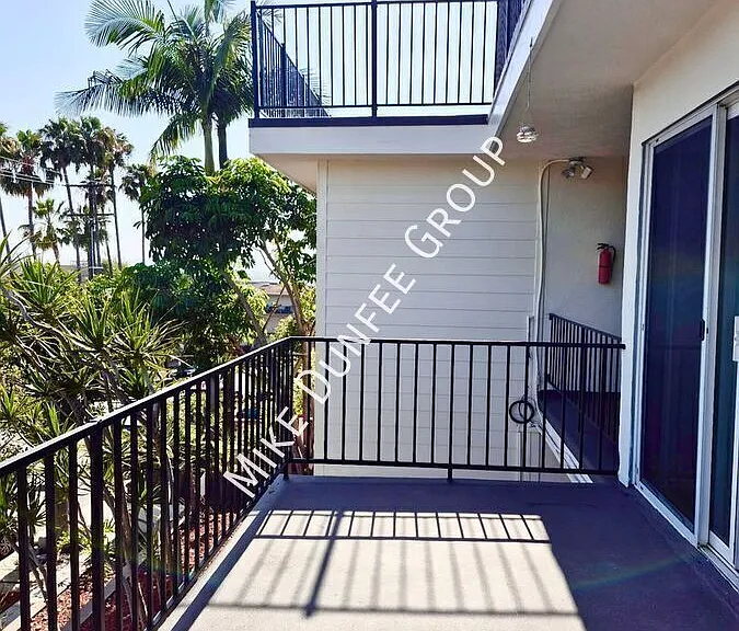 2699 E 20th St #C — Photo 3