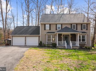 18571 Old Triangle Rd, Triangle, VA 22172