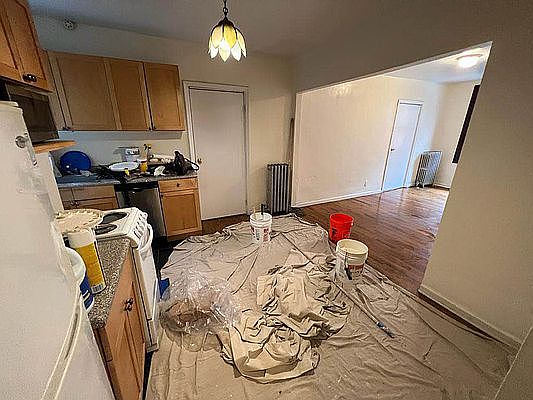 2nd image of 536 E 5th St APT 10