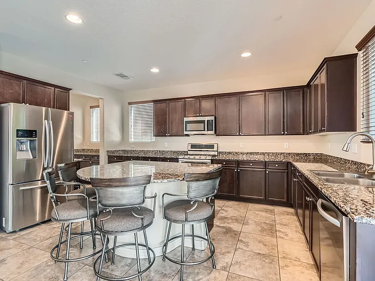 1153 Bear Head St — Photo 4