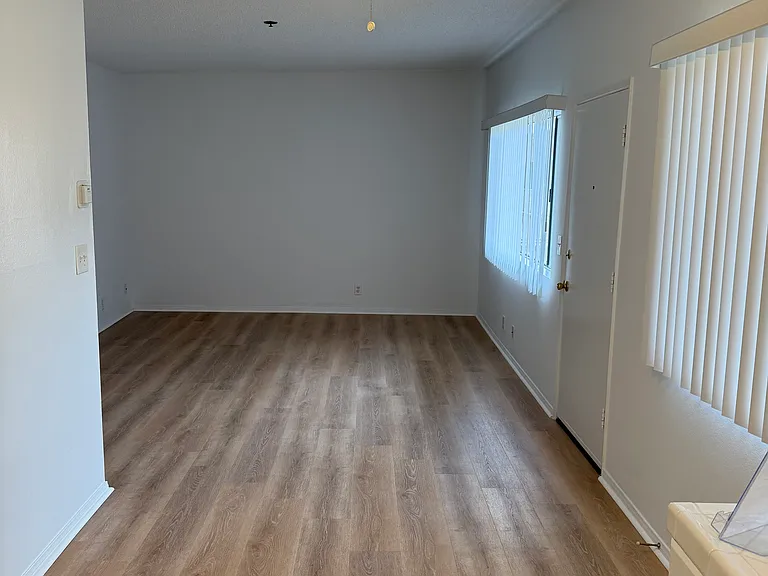 Parkwest Apartments — Photo 25