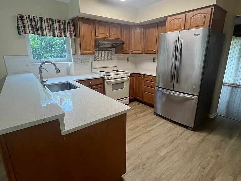 28 Knox Ct — Photo 8