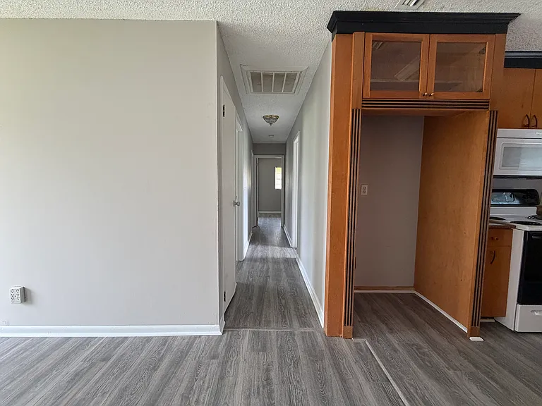 4965 Pikes Pond Rd — Photo 8