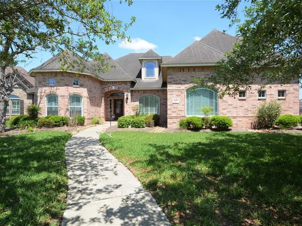 117 Spanish Oak Cir, Lake Jackson, TX 77566