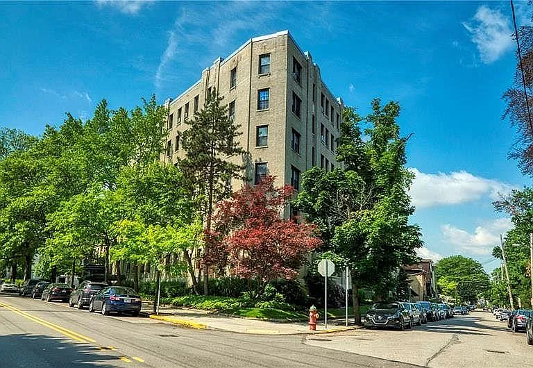 Building Photo - 372 S Highland Ave #107