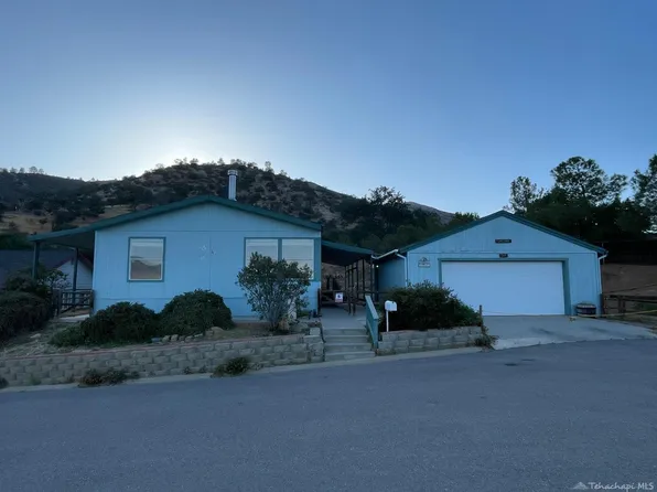 21276 White Pine Dr Space 34, Tehachapi, CA 93561