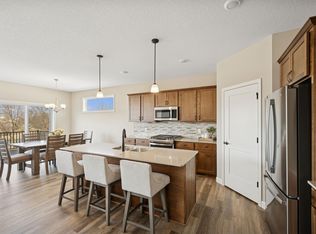 7865 Kettering Creek Ct, Rockford, MN 55373