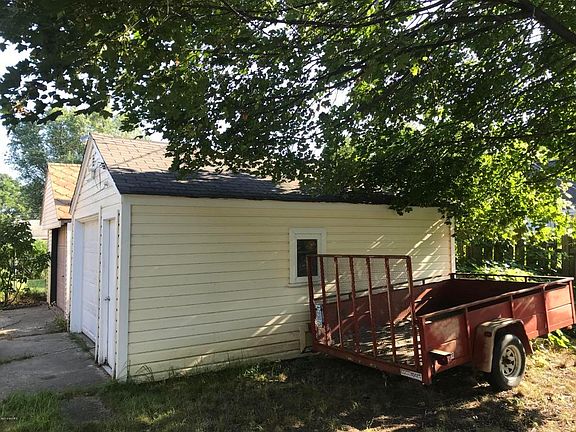 5th image of 1802 Widdicomb Ave NW