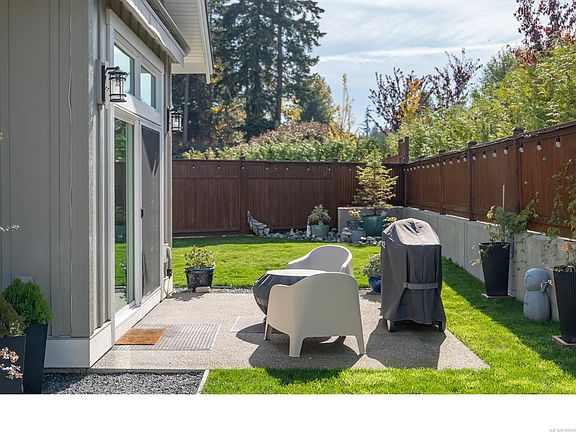 2nd image of 846 Ackerman Rd #18
