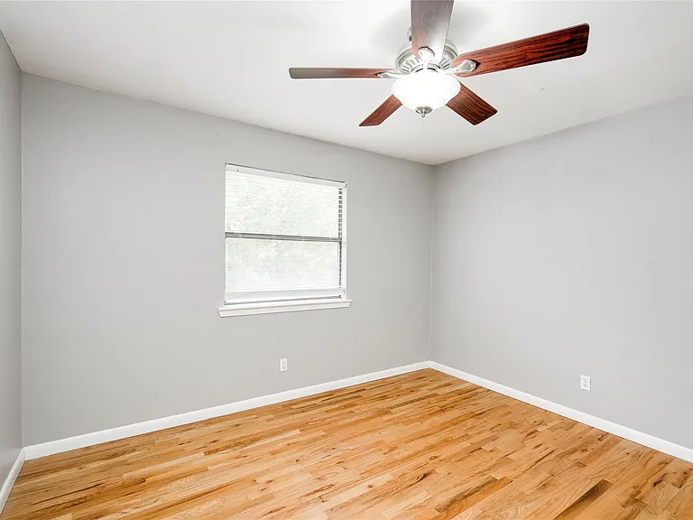 403 W Elizabeth St #B — Photo 9