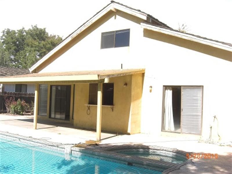 2nd image of 305 Daubenberger Rd