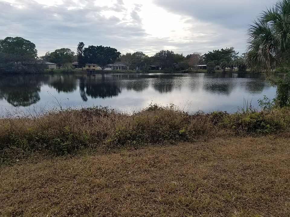 Peaceful and private