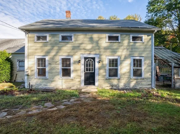 76 Amherst Rd, Pelham, MA 01002