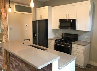 3722 W Wrightwood Ave #2E, Chicago, IL 60647