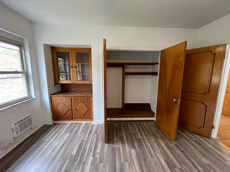 877 Ludlow Ave #4 — Photo 14