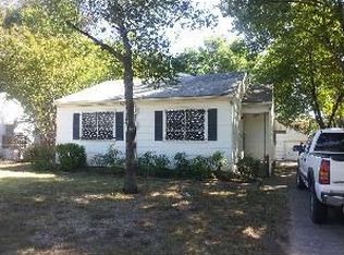 8406 Grovecrest Dr, Dallas, TX 75217