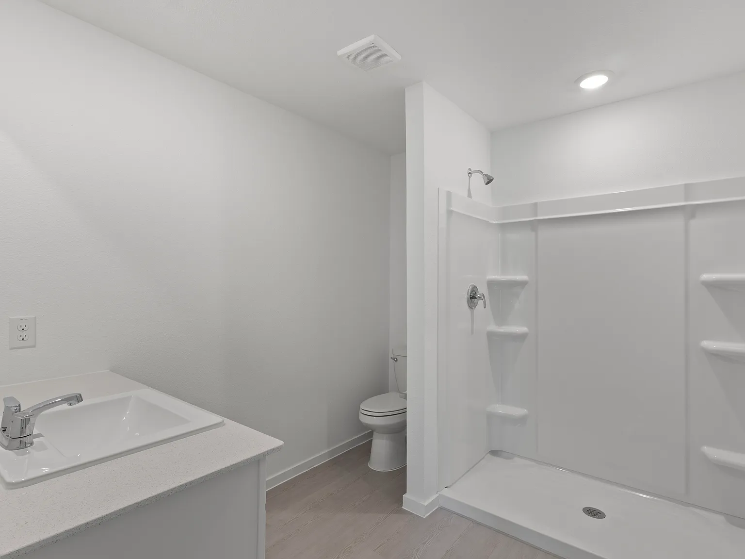 3 bed, 1461 sqft, $1,950 — Photo 1
