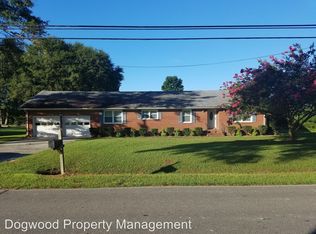 2307 W Main St, Elizabeth City, NC 27909