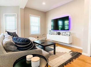 49 Sagamore Ave APT 2A, Winthrop, MA 02152