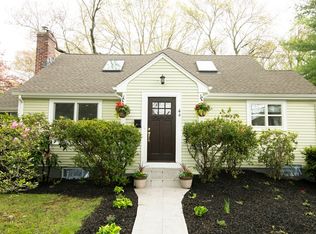 44 Hunnewell St, Needham, MA 02494