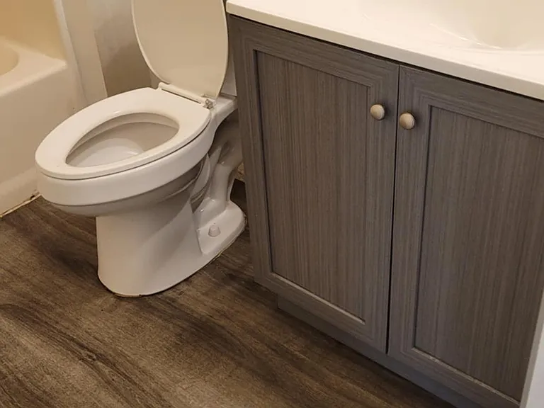 502 S Logan St #6 — Photo 5