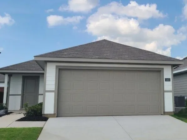 5420 Corduroy Dr, Krum, TX 76249