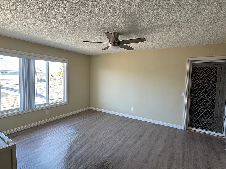 26001 Cypress St #6 — Photo 6