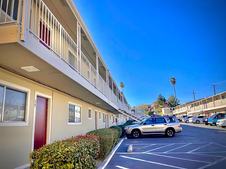 Ogden Villas — Photo 18