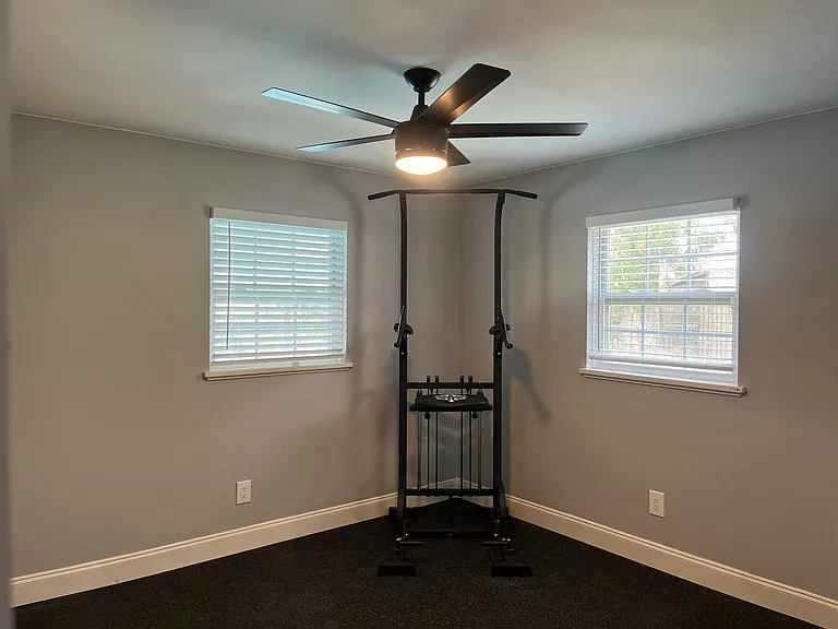 375 Carrousel Ct — Photo 19