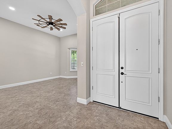 5th image of 2883 22nd Court
