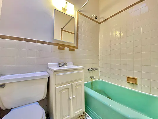 Rented by Living New York | media 8