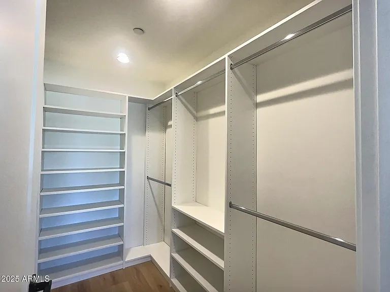 2502 E Paradise Ln #2 — Photo 27