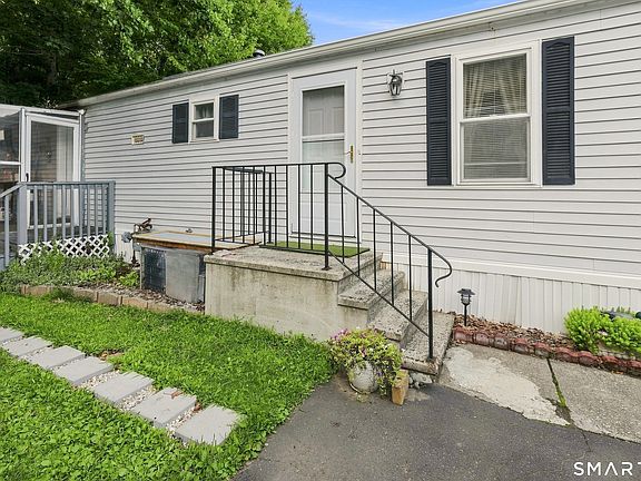 3rd image of 28 Woodland Park