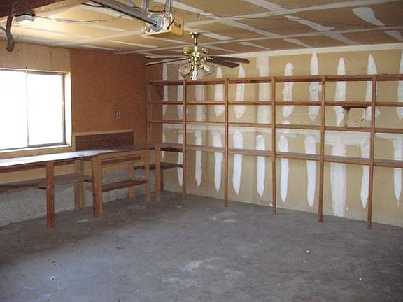 5th image of 1005 N Road 56