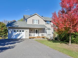 6 Lankin Ave, Bracebridge, ON P1L 1Y1