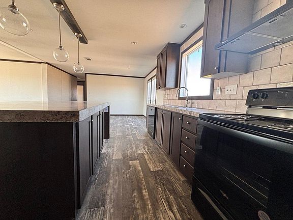 5th image of 149 Castellana Way